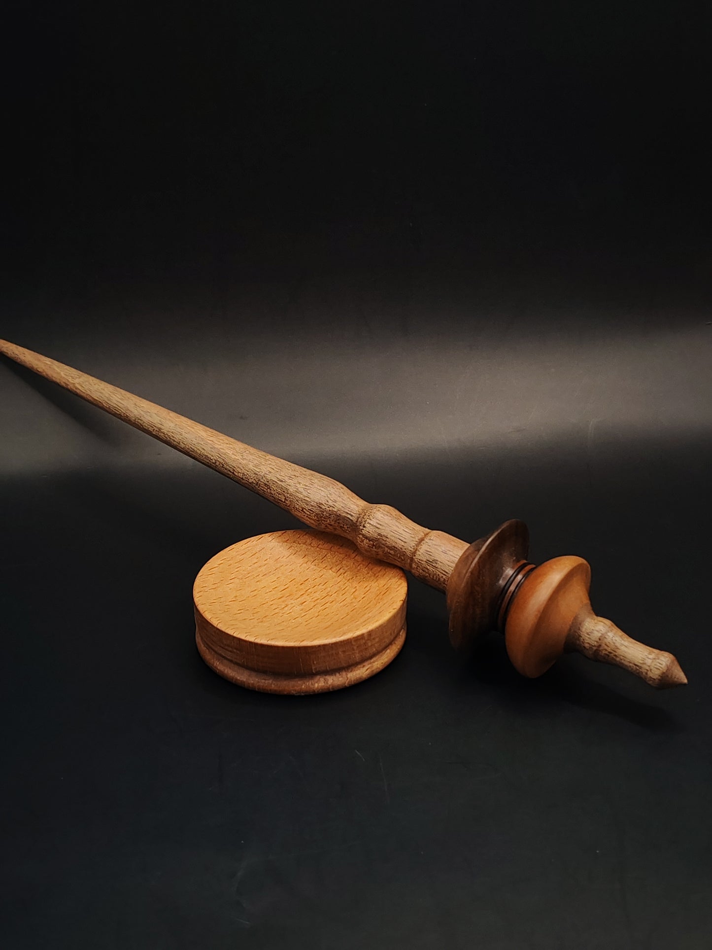 Support Spindle – Walnut Shaft & Walnut–Pear Whorl, 26 cm / 10.2″, 28 g + Bowl