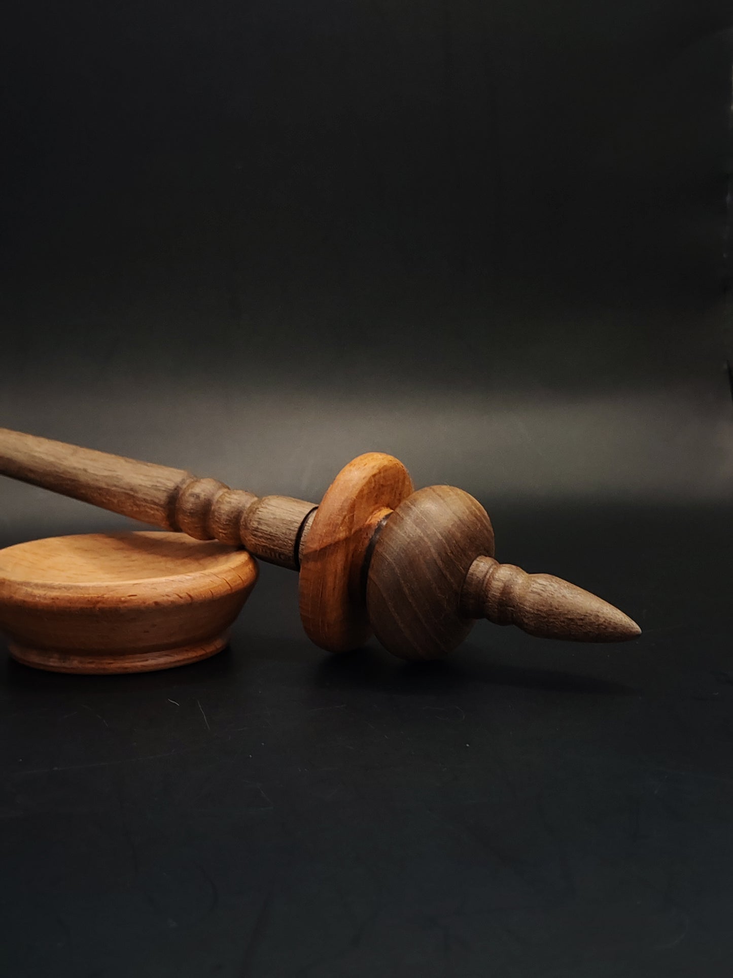 Support Spindle – Walnut Shaft & Beech–Walnut Whorl, 25.5 cm / 10″, 33 g + Bowl