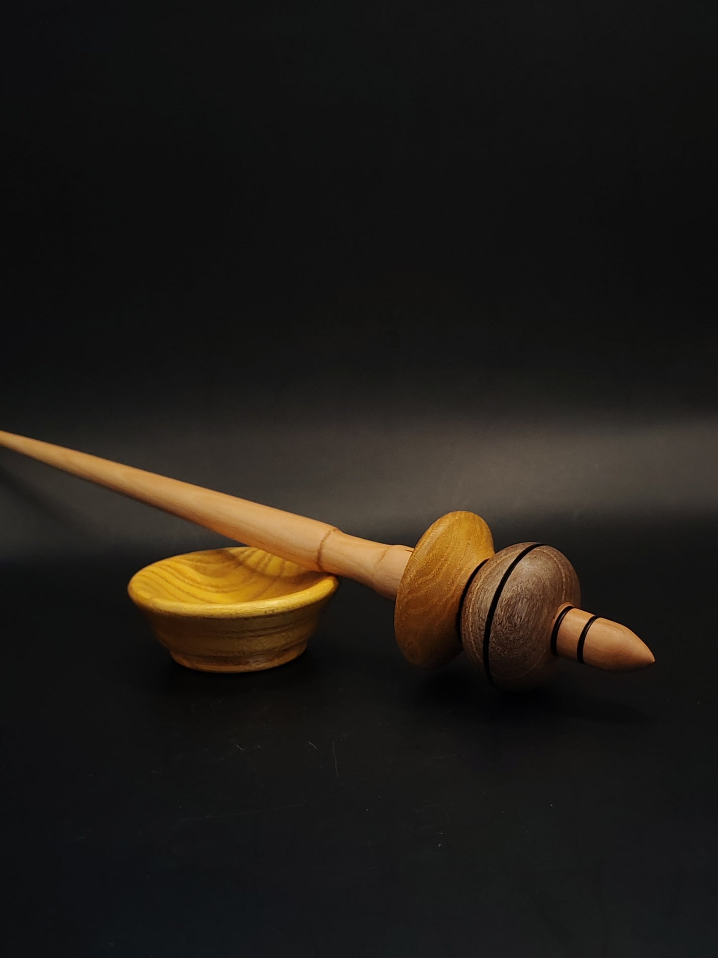 Support Spindle – Pear Shaft & Mulberry–Walnut Whorl, 26.5 cm / 10.4″, 35 g + Bowl