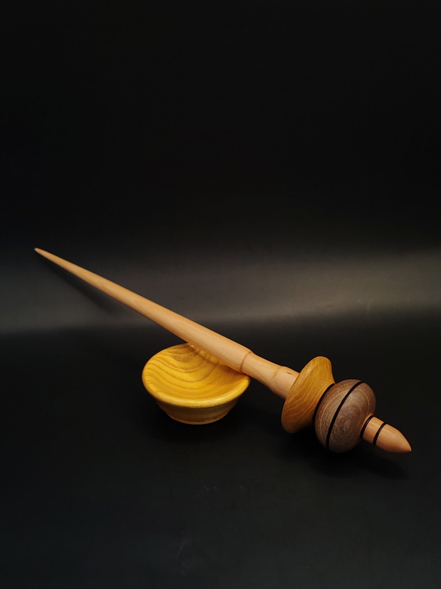 Support Spindle – Pear Shaft & Mulberry–Walnut Whorl, 26.5 cm / 10.4″, 35 g + Bowl