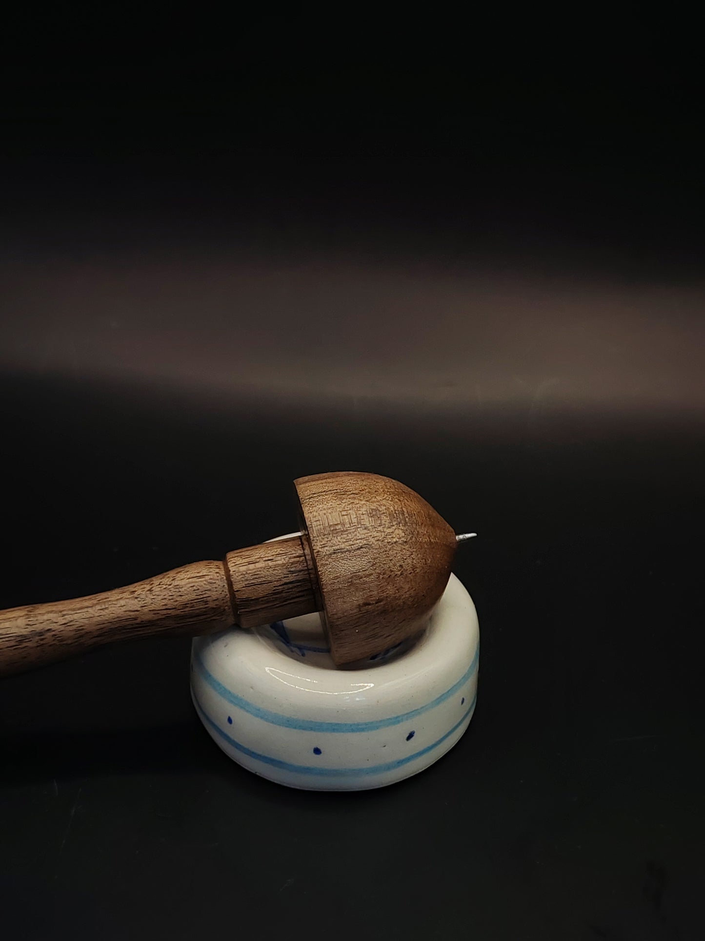 Support Spindle with Metal Tip – Walnut Wood, 24 cm / 9.4″, 27 g + Ceramic Bowl