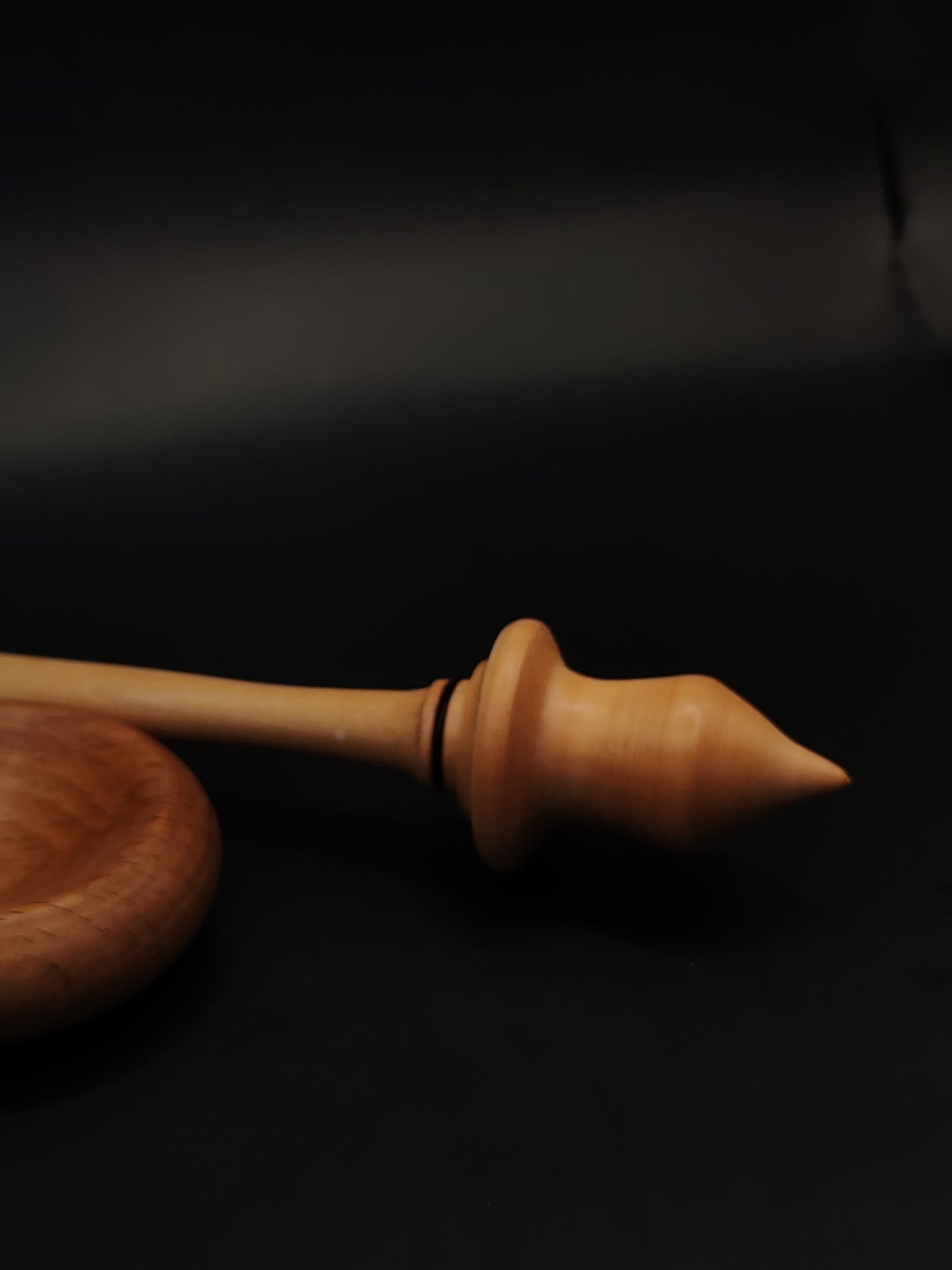 Support Spindle – Double Pear Wood, 27 cm / 10.6″, 21 g + Beech Bowl