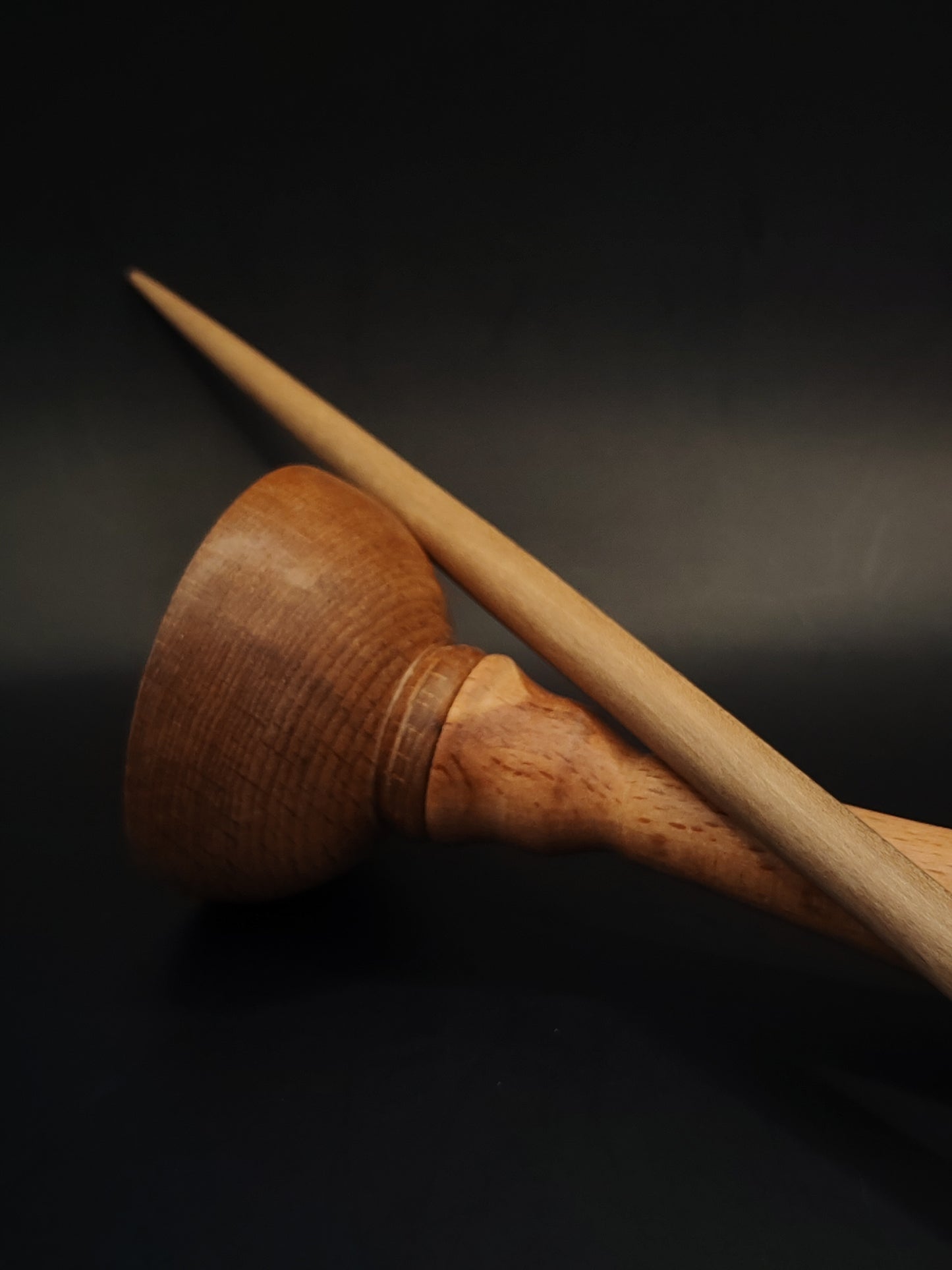 Support Spindle – Walnut Wood, 26.5 cm / 10.4″, 21 g + Beech Lap Bowl