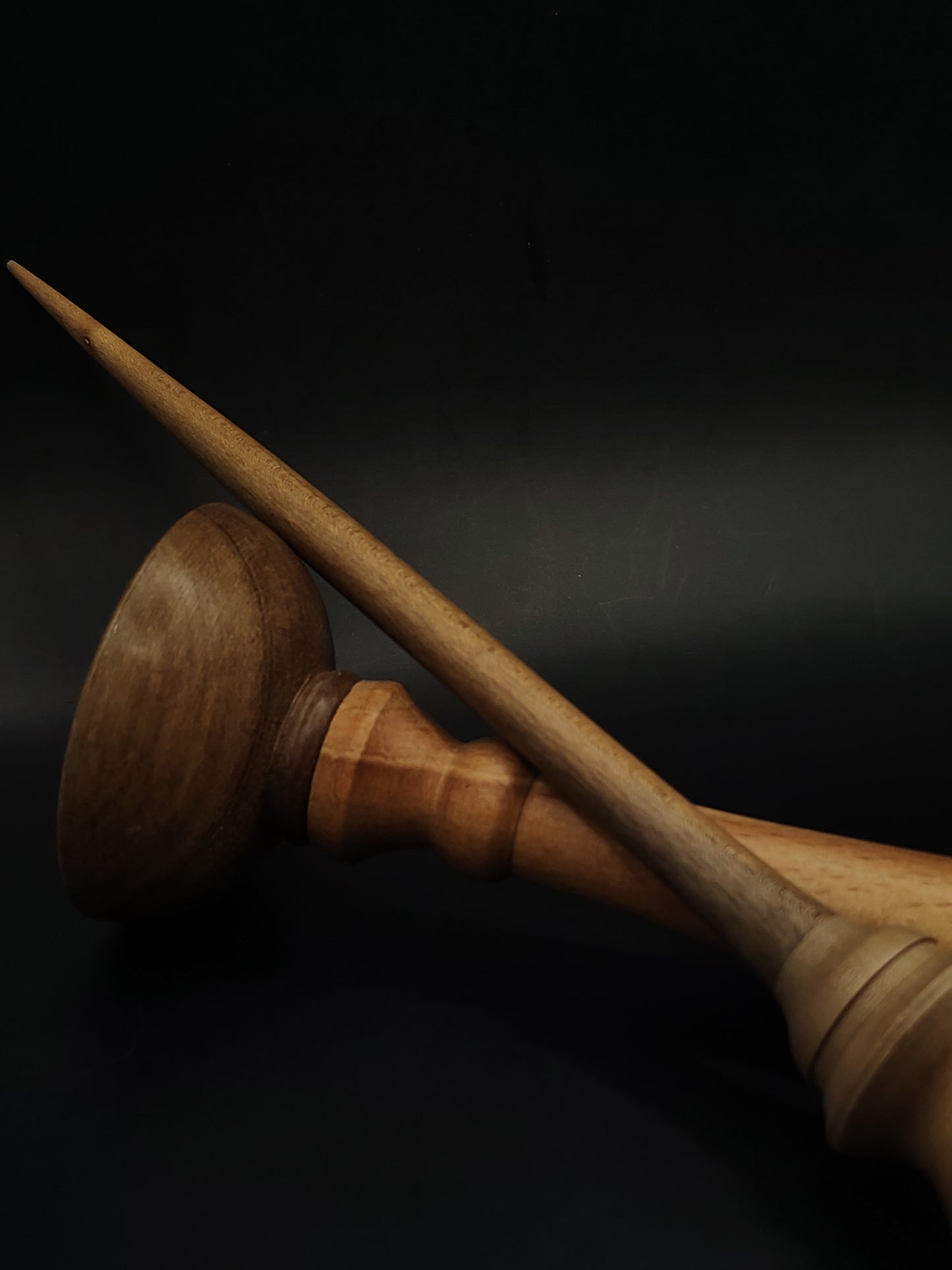 Support Spindle – Walnut & Grey Walnut, 24.5 cm / 9.6″, 23 g + Lap Bowl