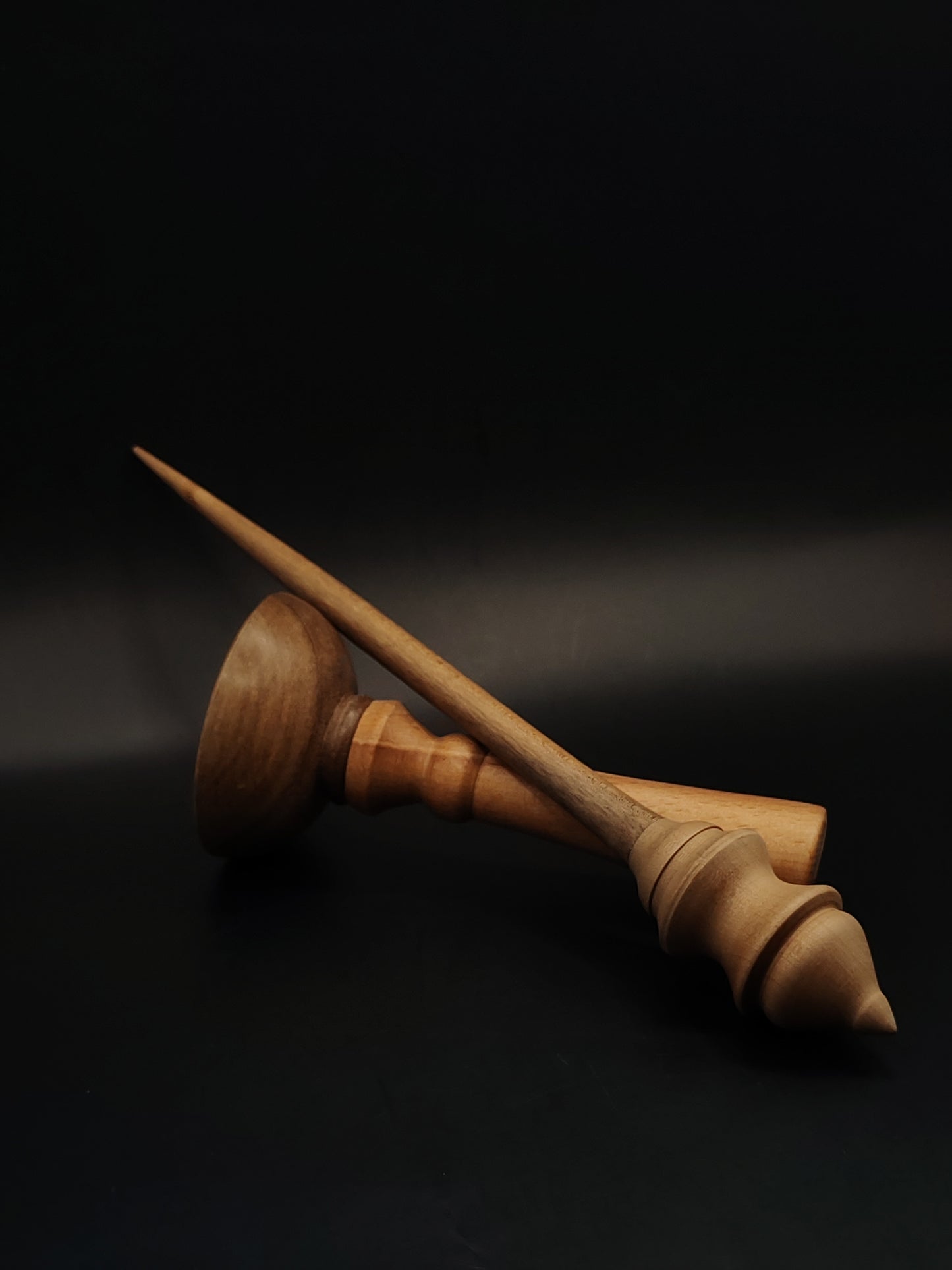 Support Spindle – Walnut & Grey Walnut, 24.5 cm / 9.6″, 23 g + Lap Bowl