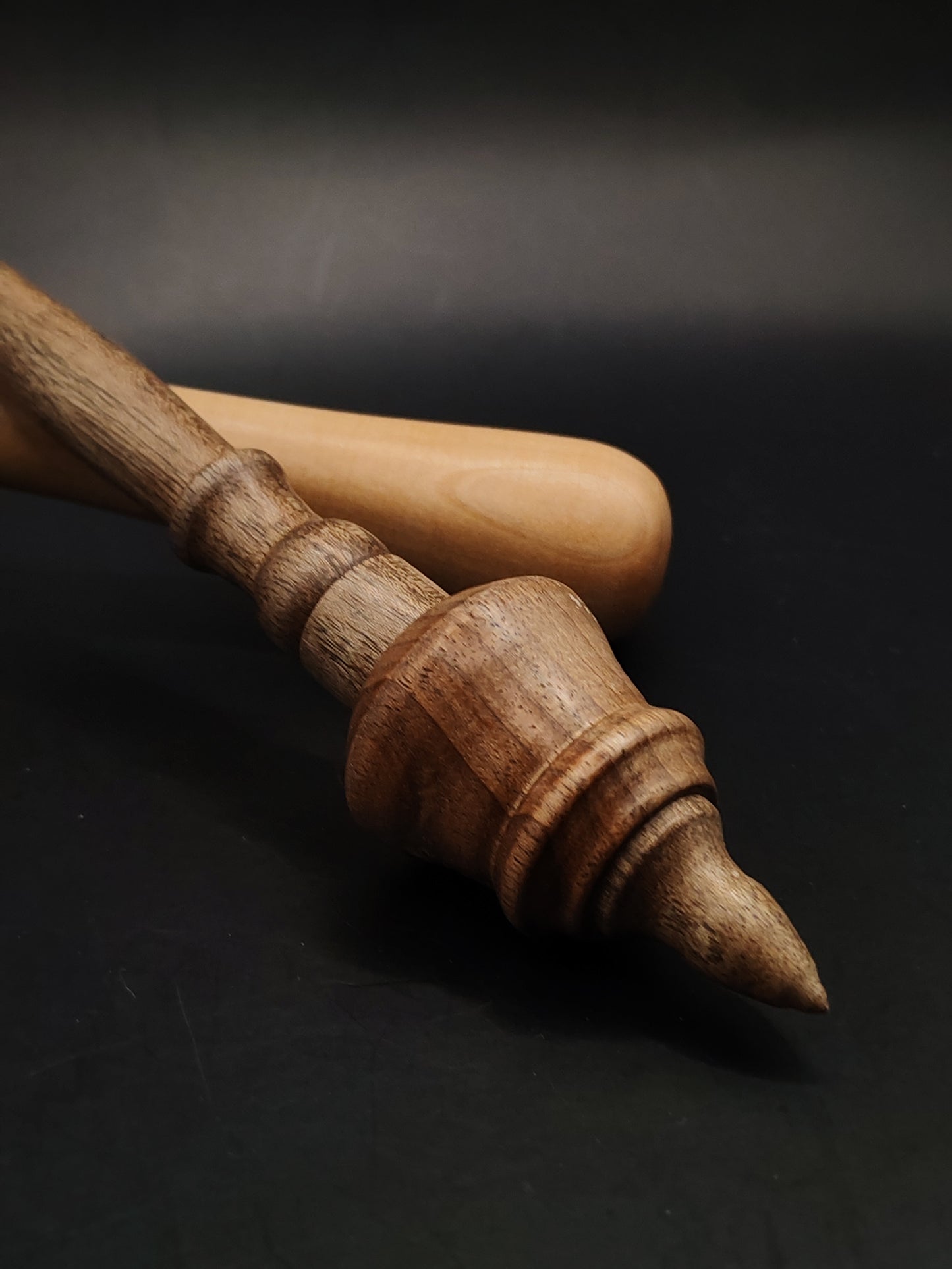 Support Spindle – Walnut Wood, 25 cm / 9.8″, 22 g + Pear Lap Bowl