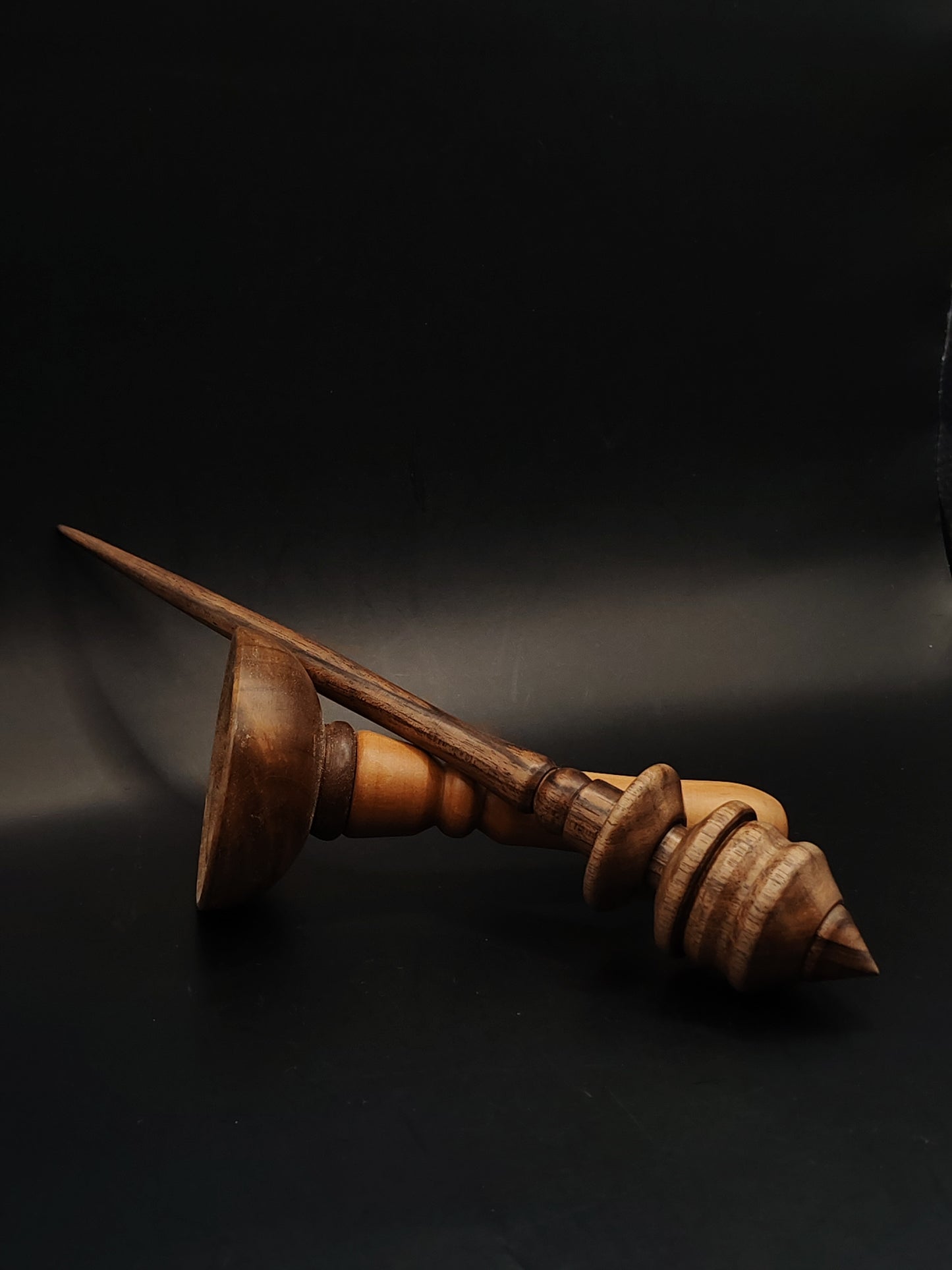 Support Spindle – Walnut Wood, 23 cm / 9″, 34 g + Walnut Pear Bowl