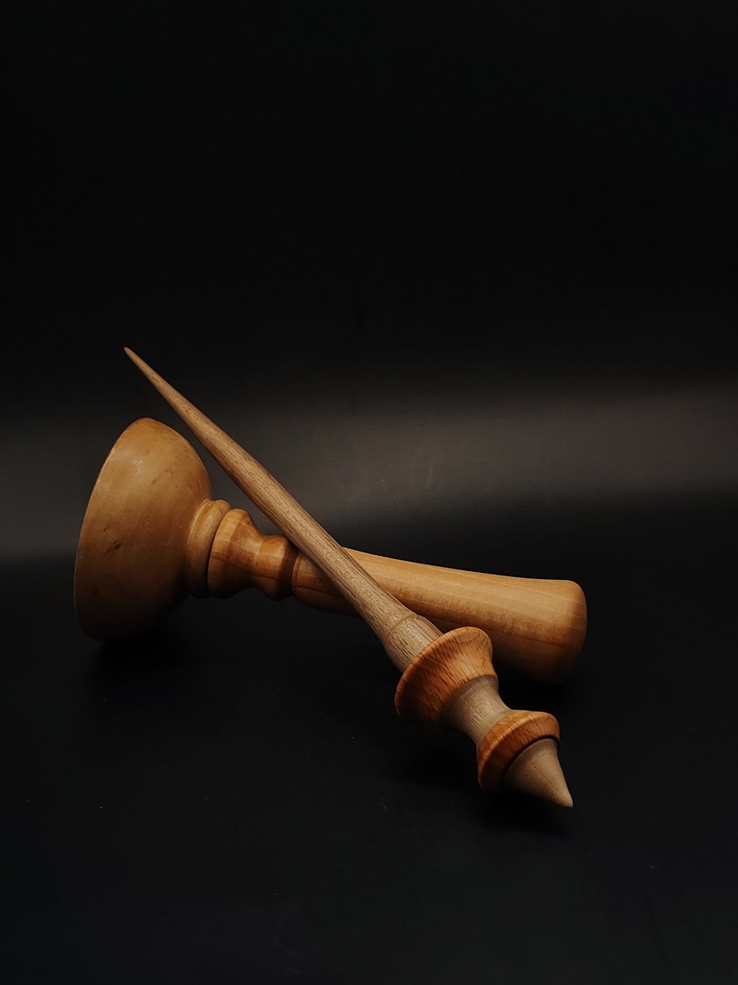 Support Spindle – Beech & Walnut, 22 cm / 8.7″, 13 g + Pear Lap Bowl