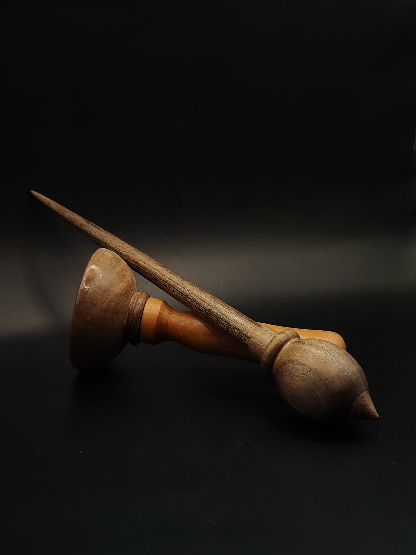 Support Spindle – Walnut Wood, 24.5 cm / 9.6″, 30 g + Pear Walnut Lap Bowl