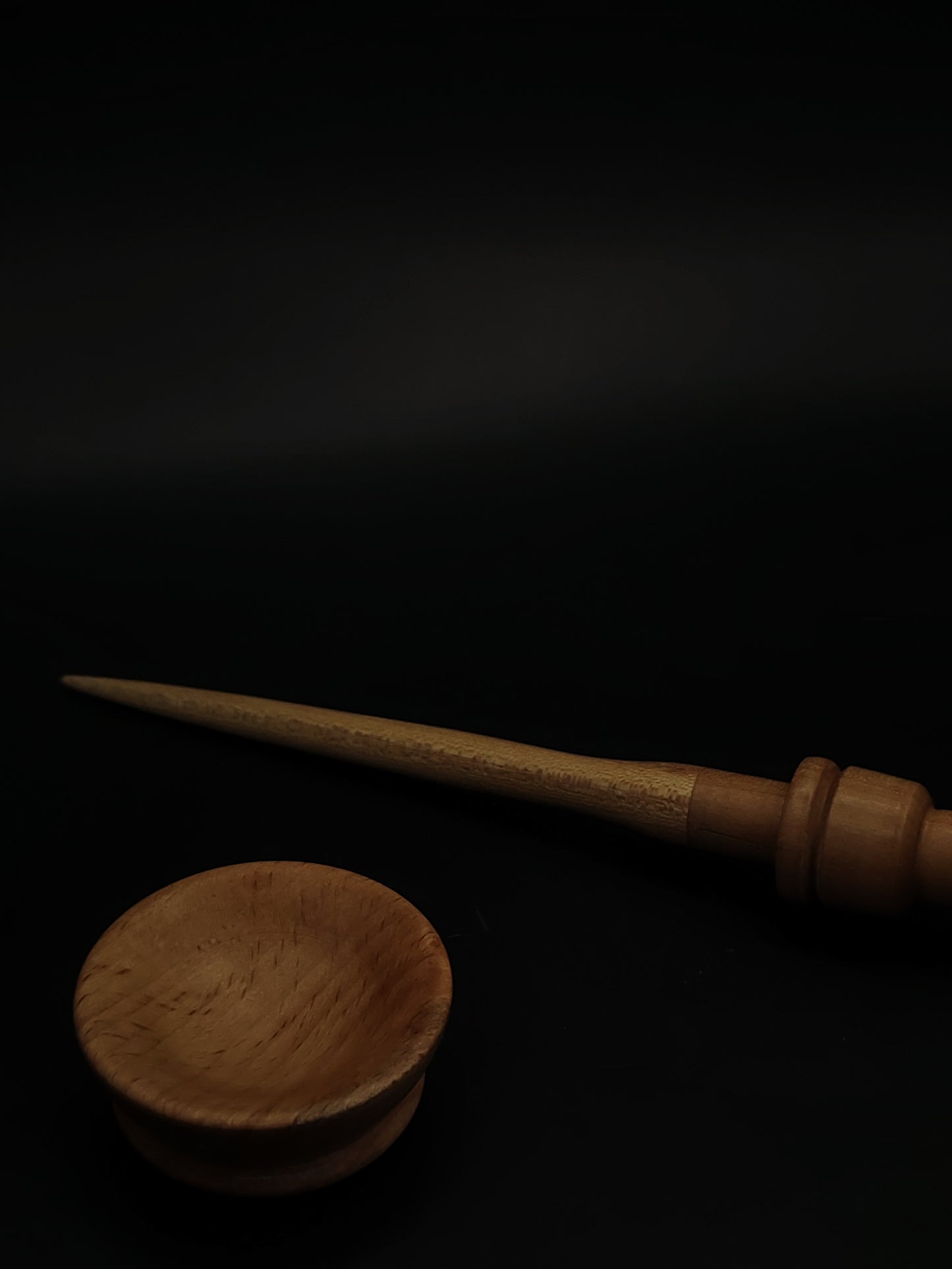 Mini Support Spindle for Yarn Spinning – Sycamore & Pear, 15 cm (5.9″), 7 g Bowl