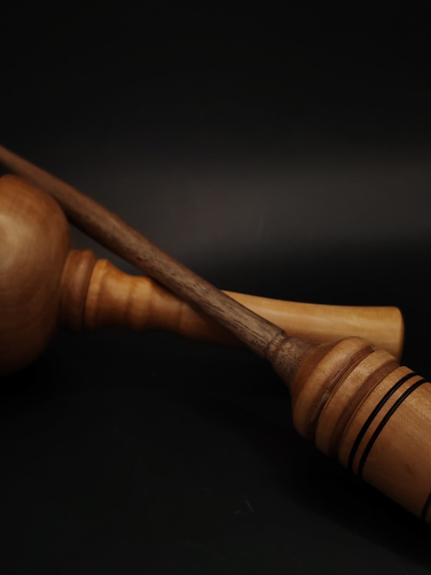 Support Spindle for Yarn Spinning – Walnut & Pear, 24.5 cm (9.6″), 37 g Lap Bowl