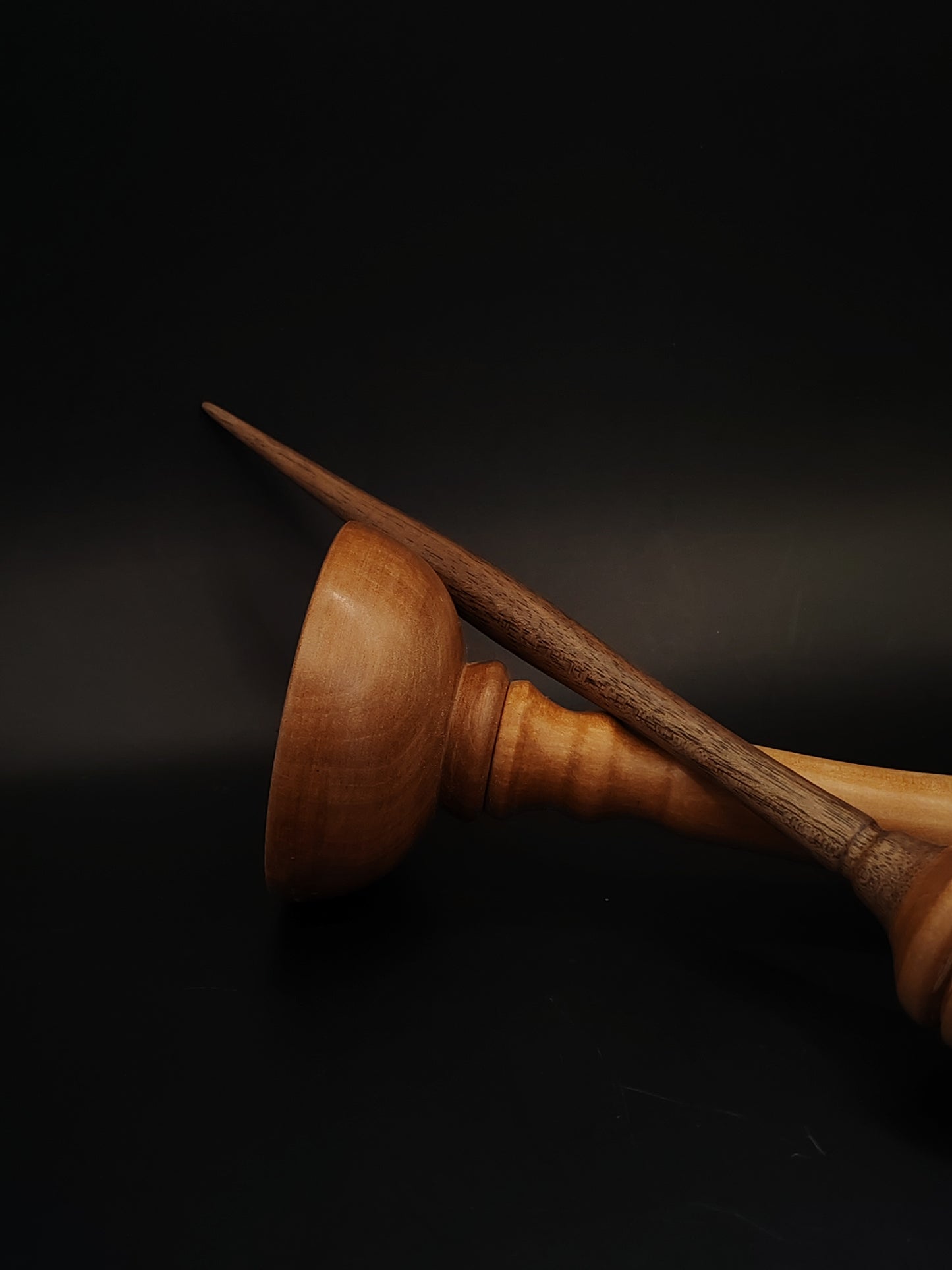 Support Spindle for Yarn Spinning – Walnut & Pear, 24.5 cm (9.6″), 37 g Lap Bowl
