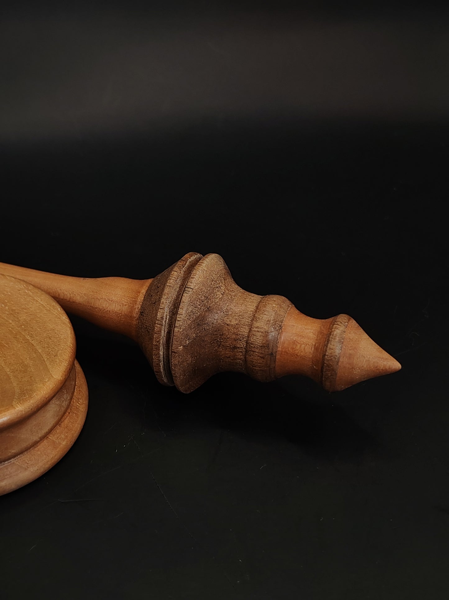 Support Spindle for Yarn Spinning – Pear & Walnut, 24 cm (9.4″), 19 g Bowl