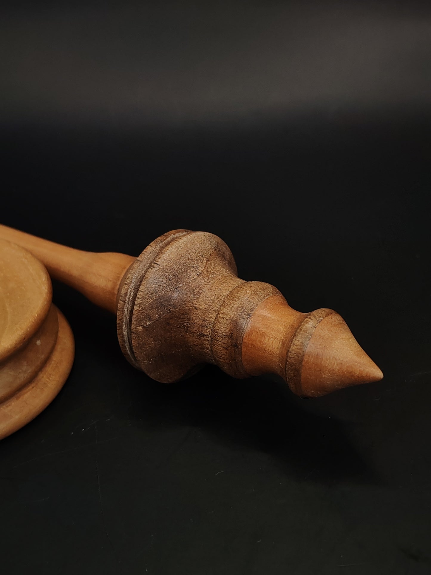 Support Spindle for Yarn Spinning – Pear & Walnut, 24 cm (9.4″), 19 g Bowl