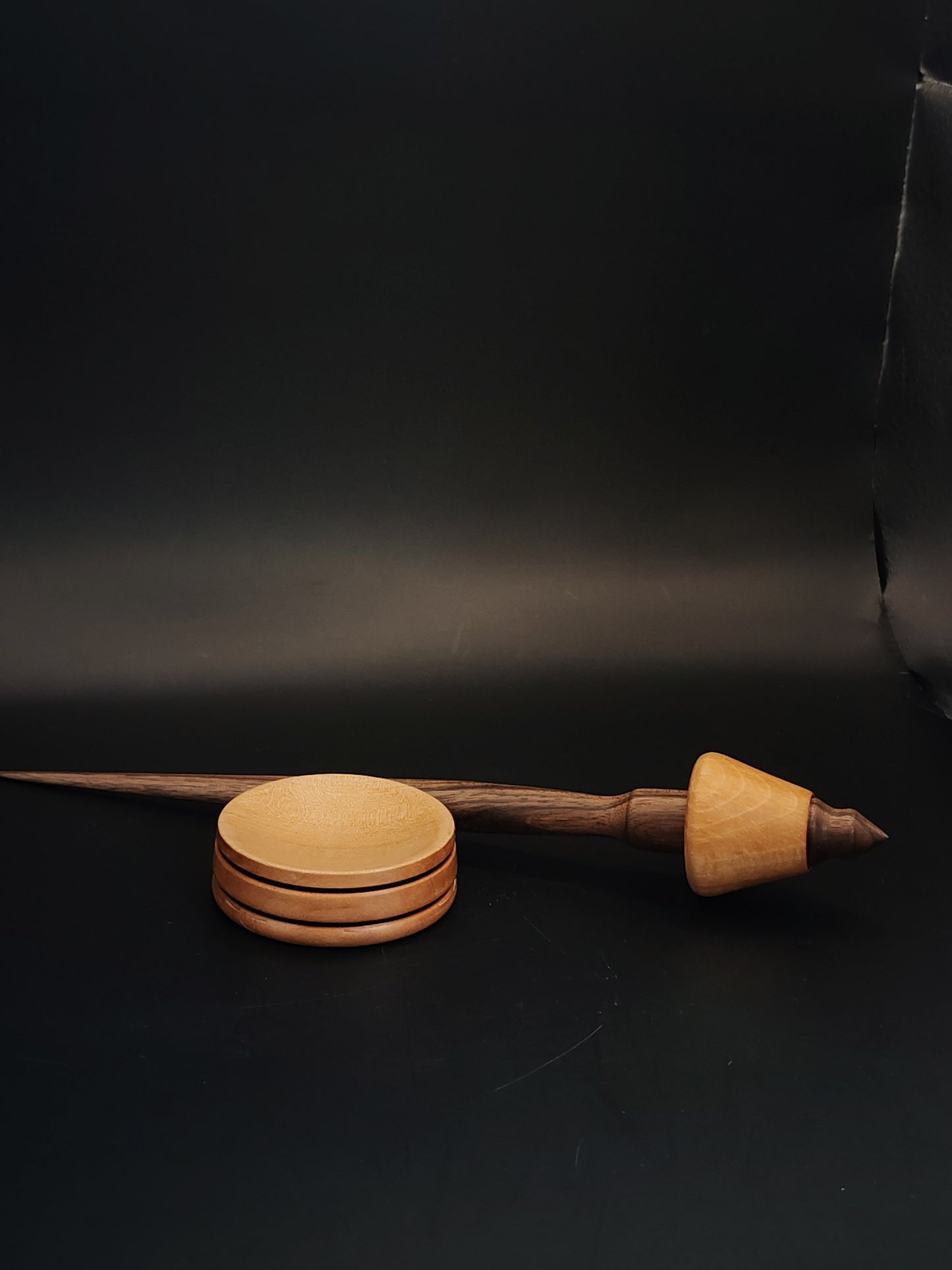 Support Spindle for Yarn Spinning – Walnut & Sycamore, 25 cm (9.8″), 26 g Bowl