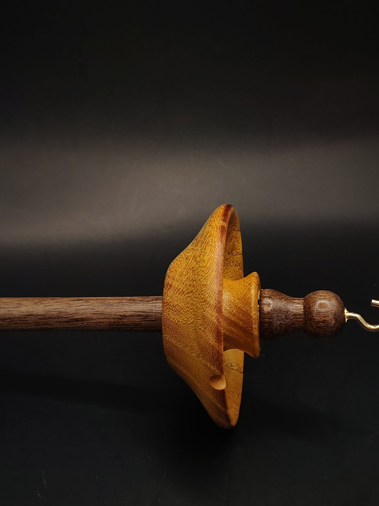 Drop Spindle Yarn Spinning Tool 29g Wooden Spindle Walnut Shaft Mulberry Whorl