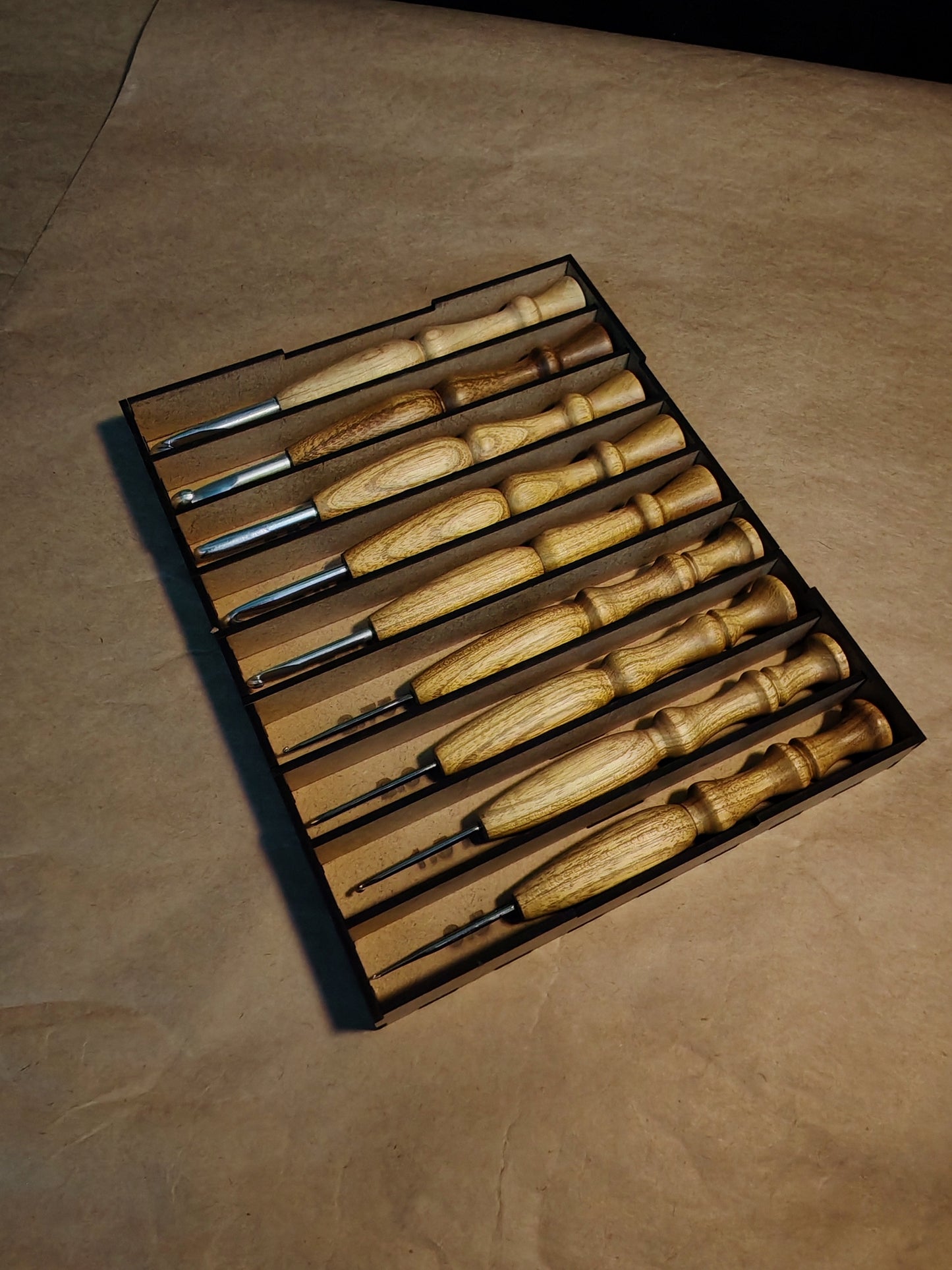 Crochet Hook Set 8 Sizes Wooden Handle Metal Hooks with Storage Box Handmade