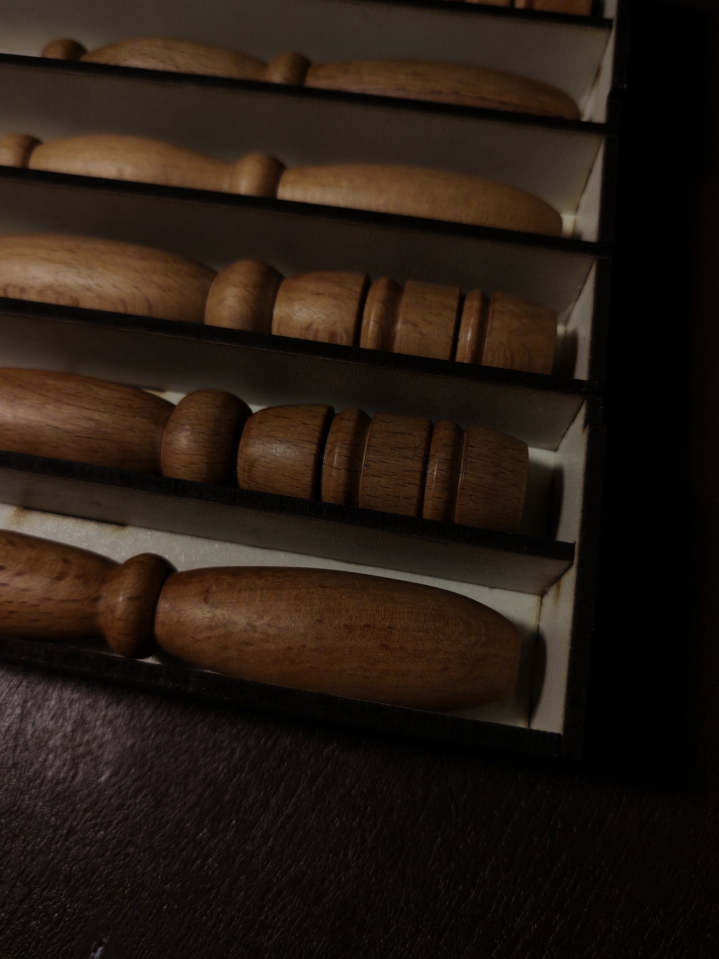 Crochet Hook Set Wooden Handle Hooks with Storage Box Handmade Beech Wood
