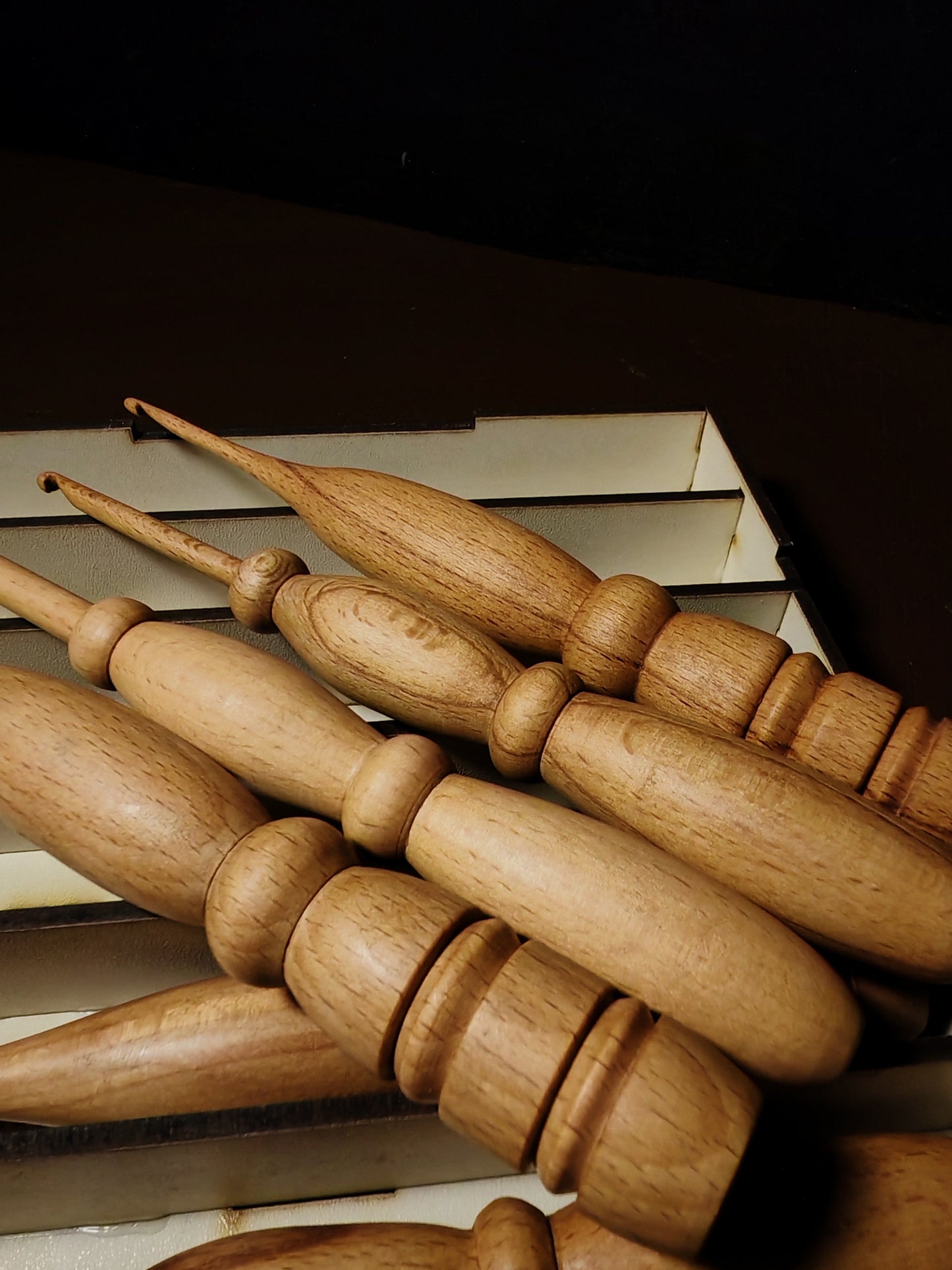 Crochet Hook Set Wooden Handle Hooks with Storage Box Handmade Beech Wood