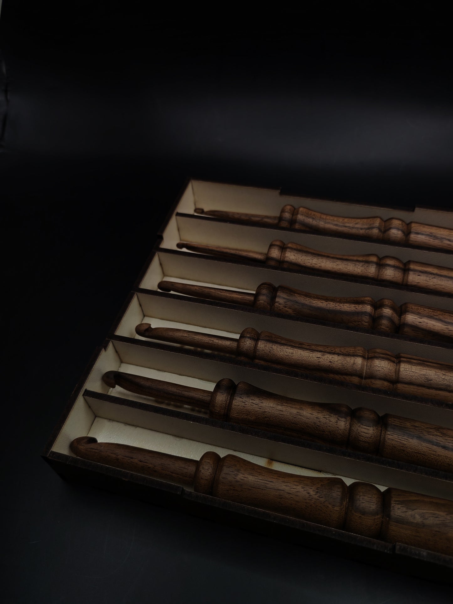 Walnut Crochet Hook Set Wooden Crochet Needles with Storage Box Handmade Kit