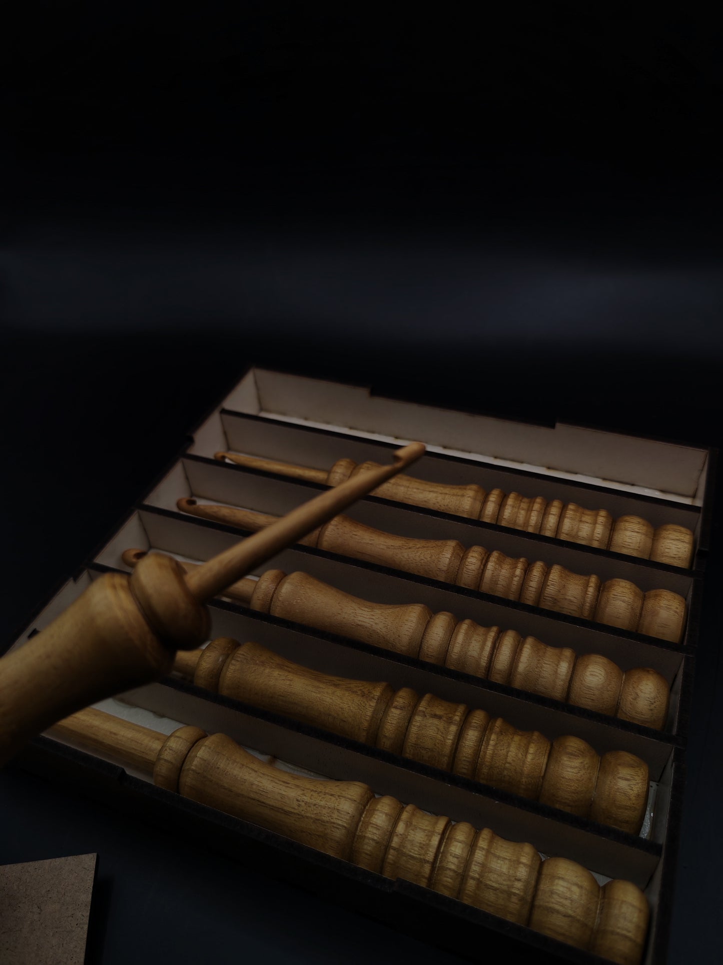 Acacia Crochet Hook Set Wooden Crochet Needles with Storage Box Handmade Kit