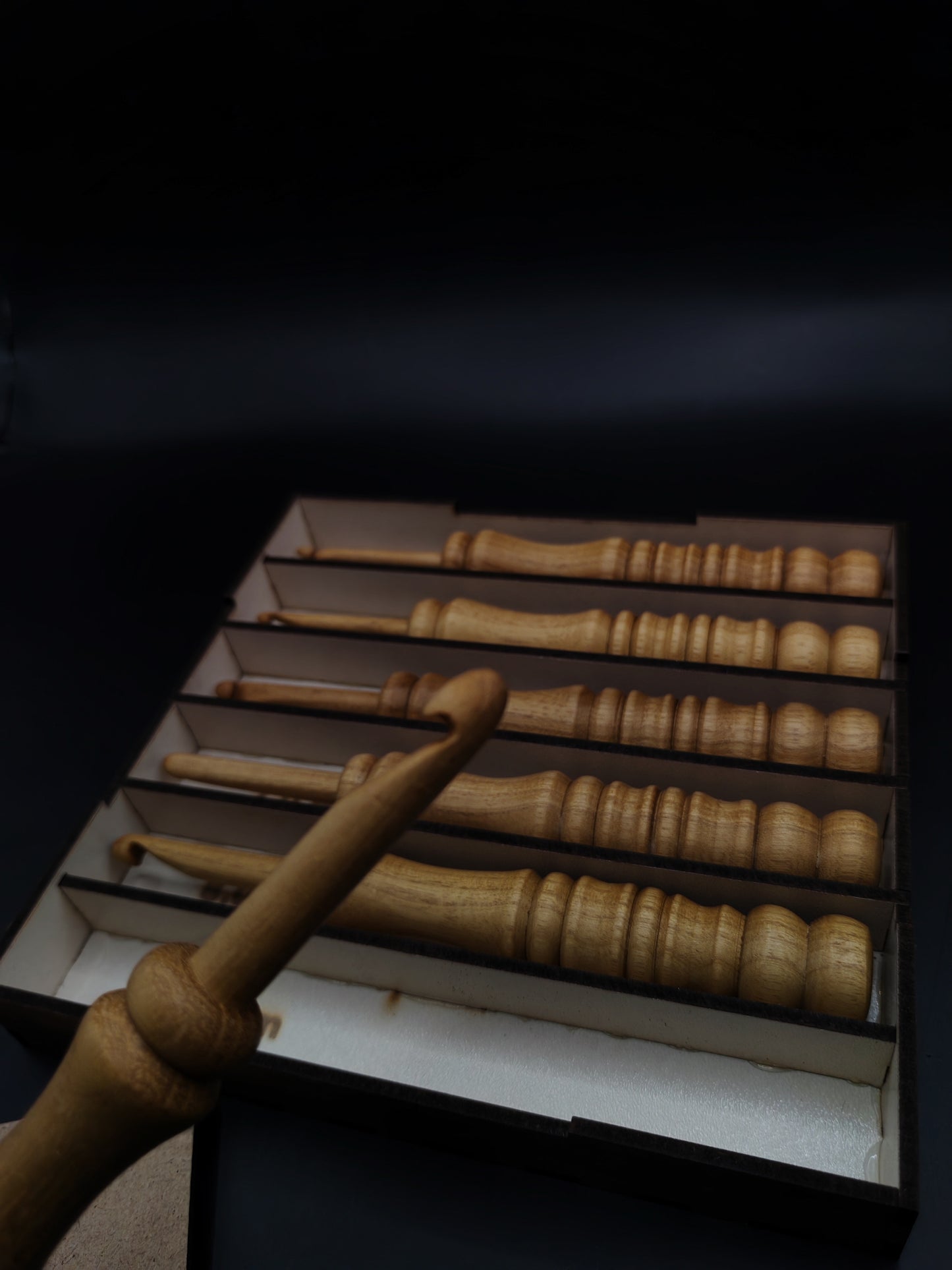 Acacia Crochet Hook Set Wooden Crochet Needles with Storage Box Handmade Kit