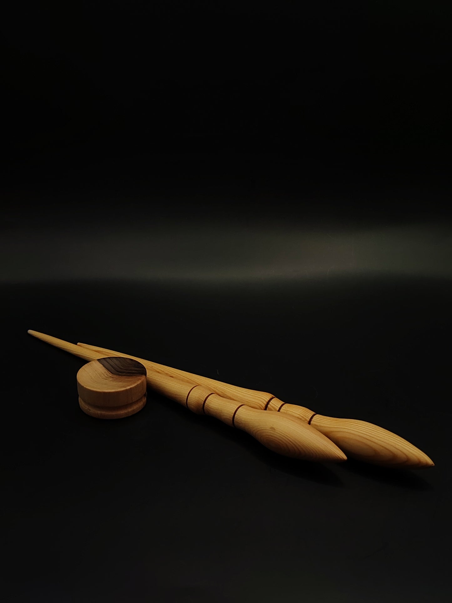 Support Spindle Set of 2 Larch Wood 23g 27cm 23g 26.5cm Walnut Bowl