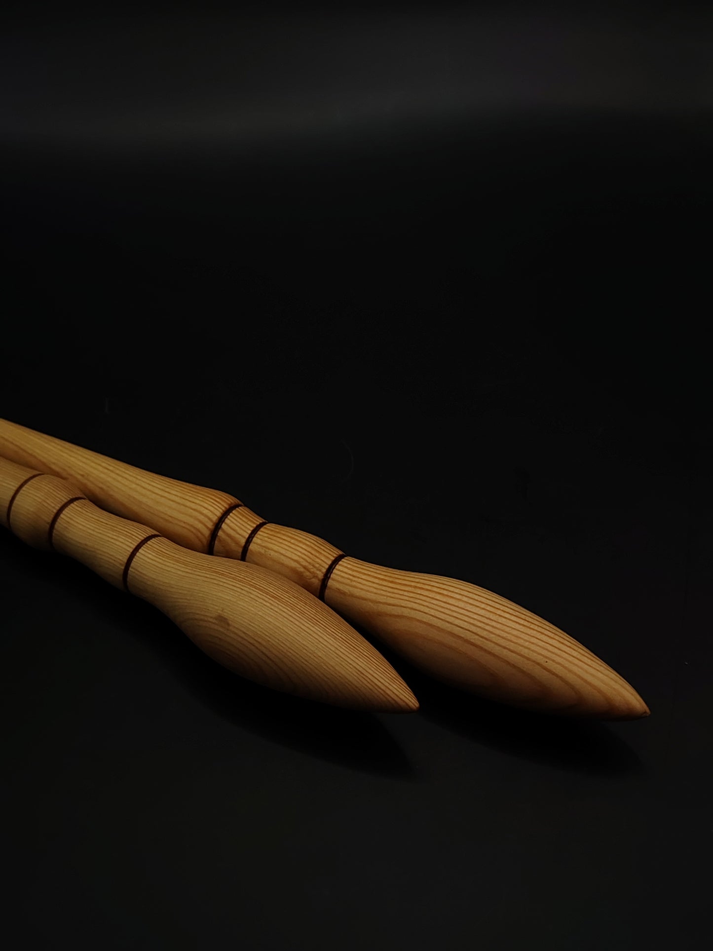 Support Spindle Set of 2 Larch Wood 23g 27cm 23g 26.5cm Walnut Bowl