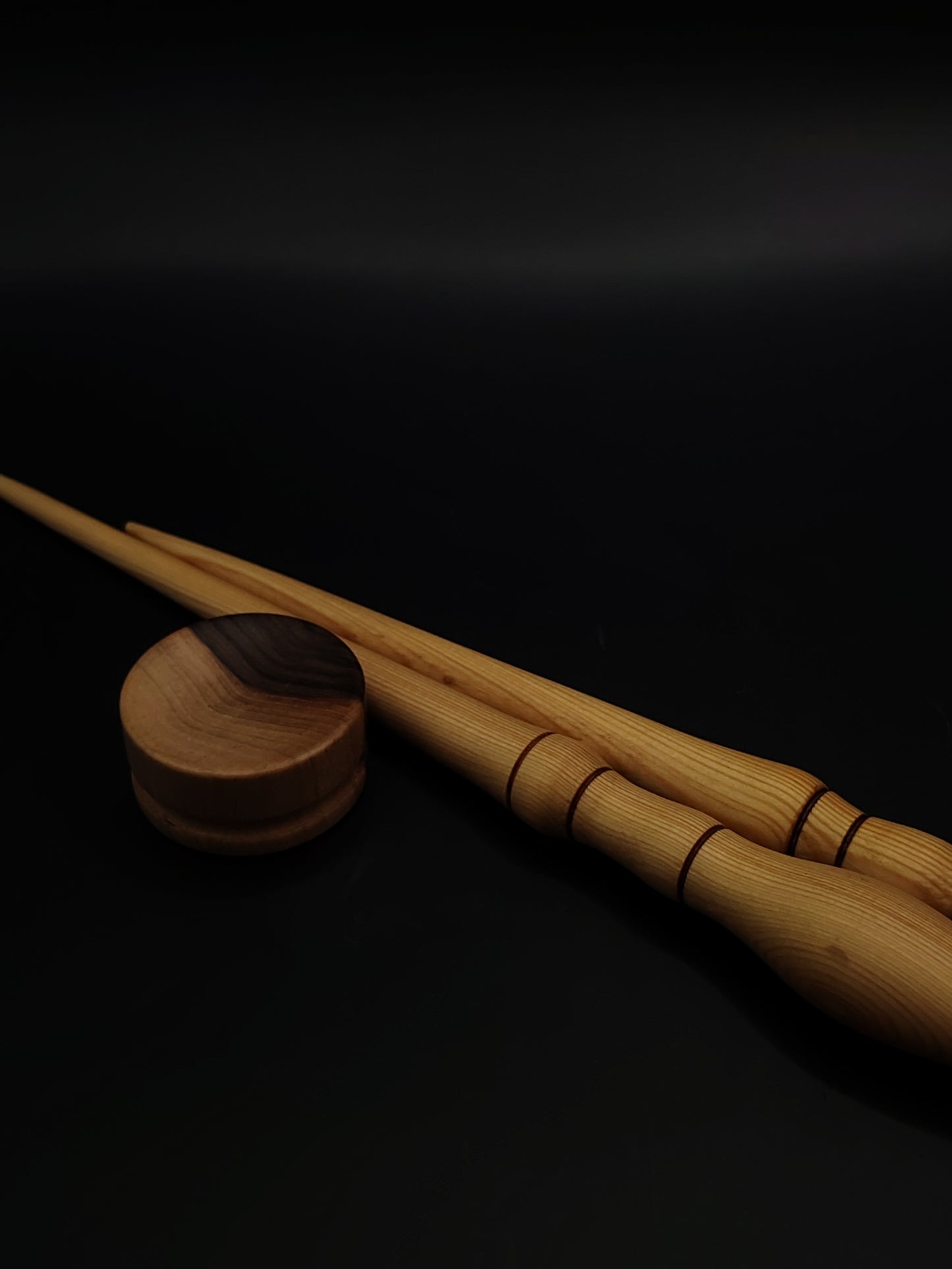Support Spindle Set of 2 Larch Wood 23g 27cm 23g 26.5cm Walnut Bowl