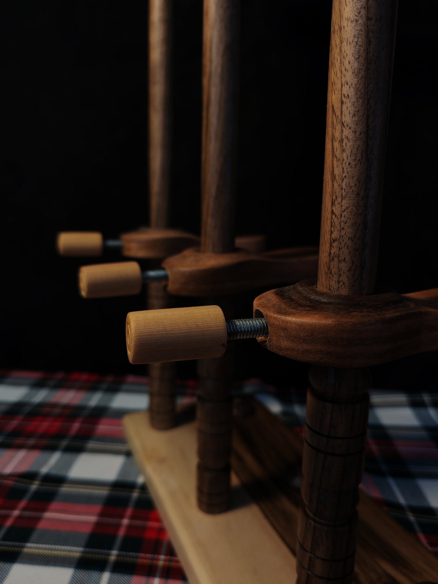 Lazy Anna 3 Spindle Plying Tool Walnut Larch 32cm 12.60in