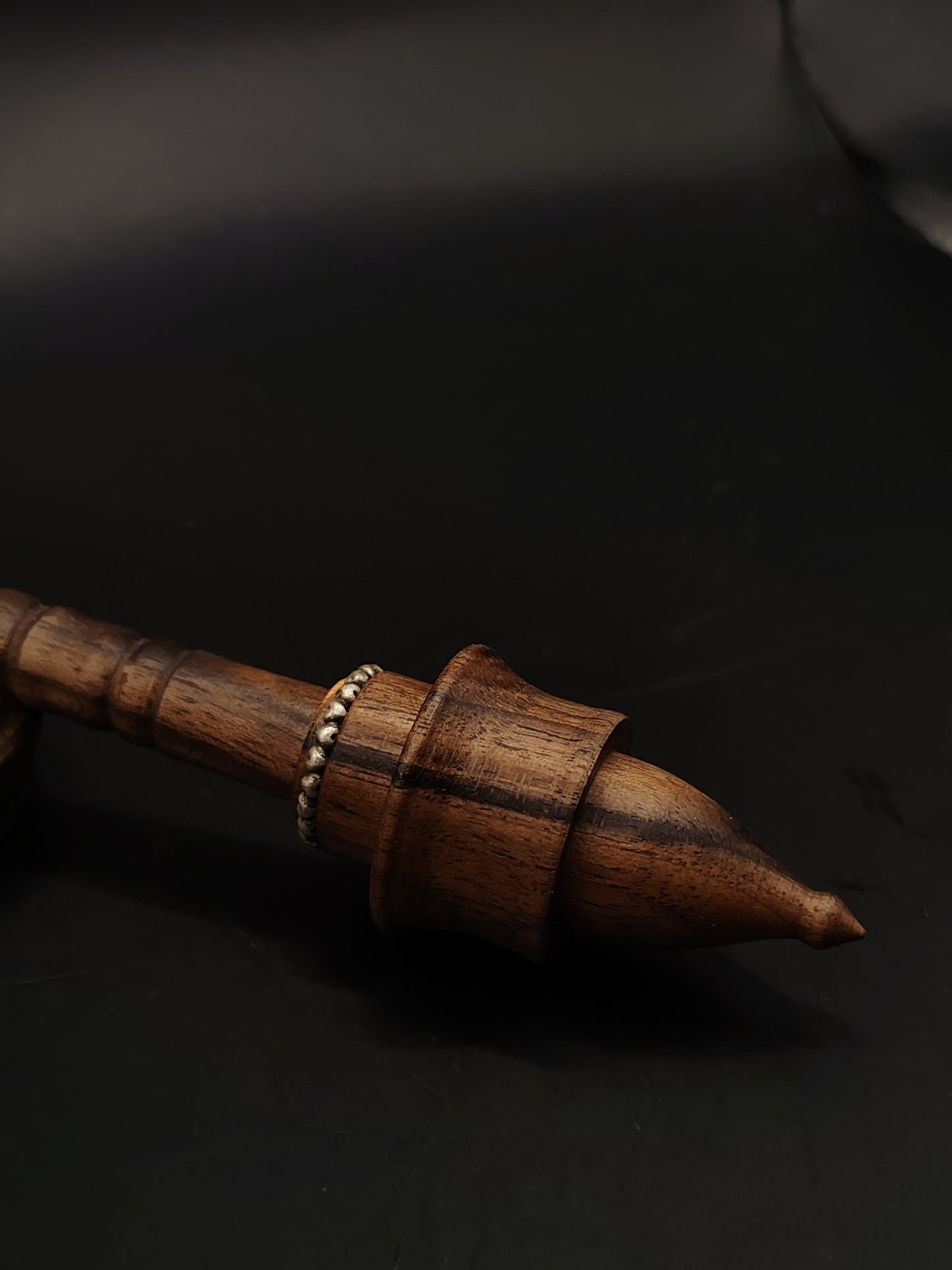 Walnut Support Spindle with Silver Ring – 19g