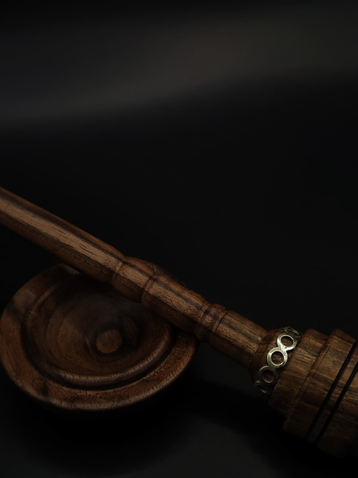 Walnut Support Spindle with Silver Ring – 23g