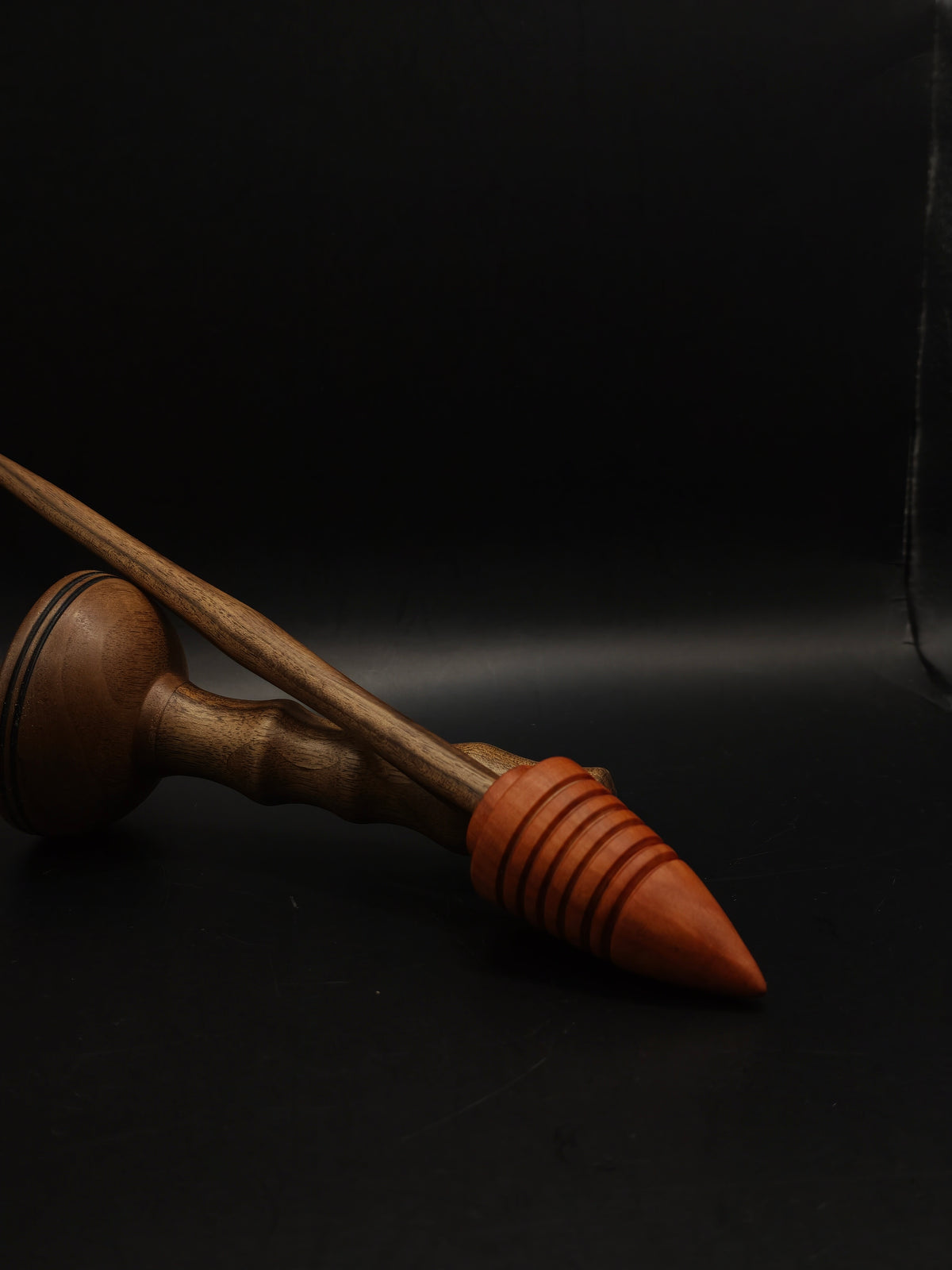 Walnut Support Spindle with Plum Whorl, 30g / 1.06 oz | Kravelli