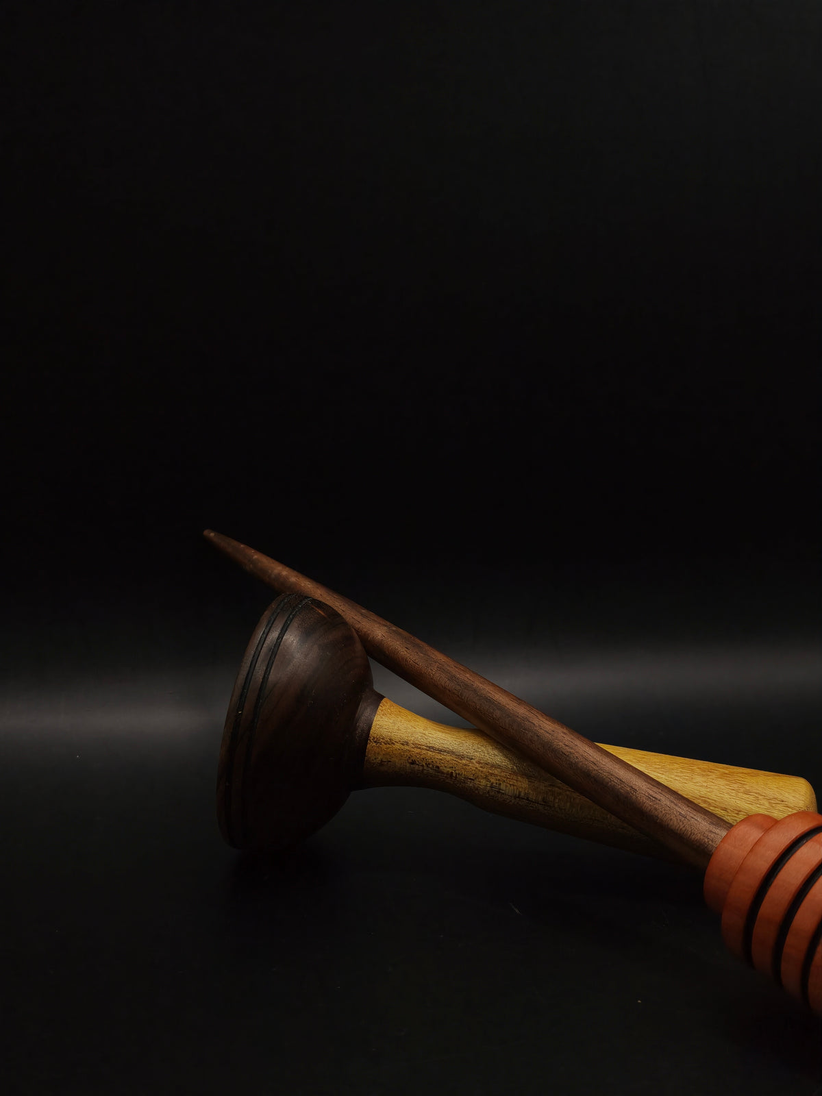 Walnut Support Spindle with Myrobalan Plum Whorl – 38g / 1.34 oz