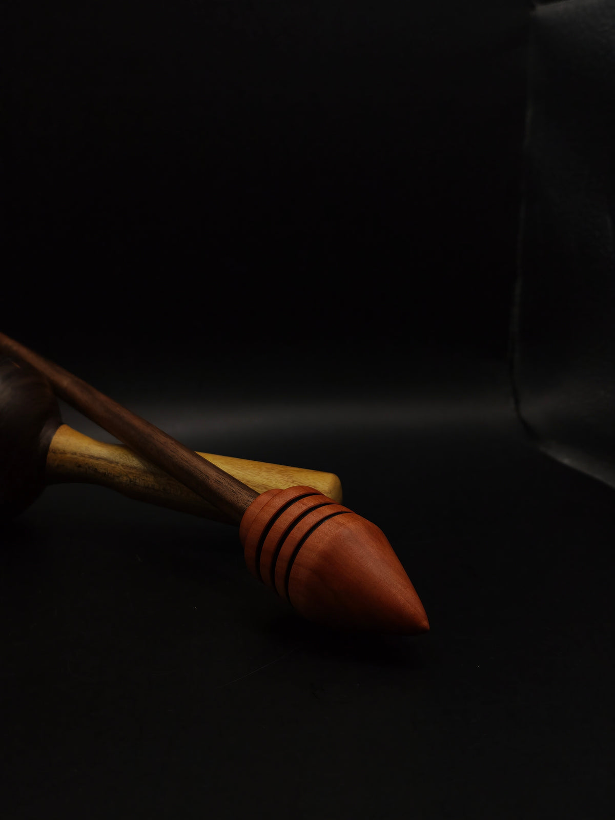 Walnut Support Spindle with Myrobalan Plum Whorl – 38g / 1.34 oz