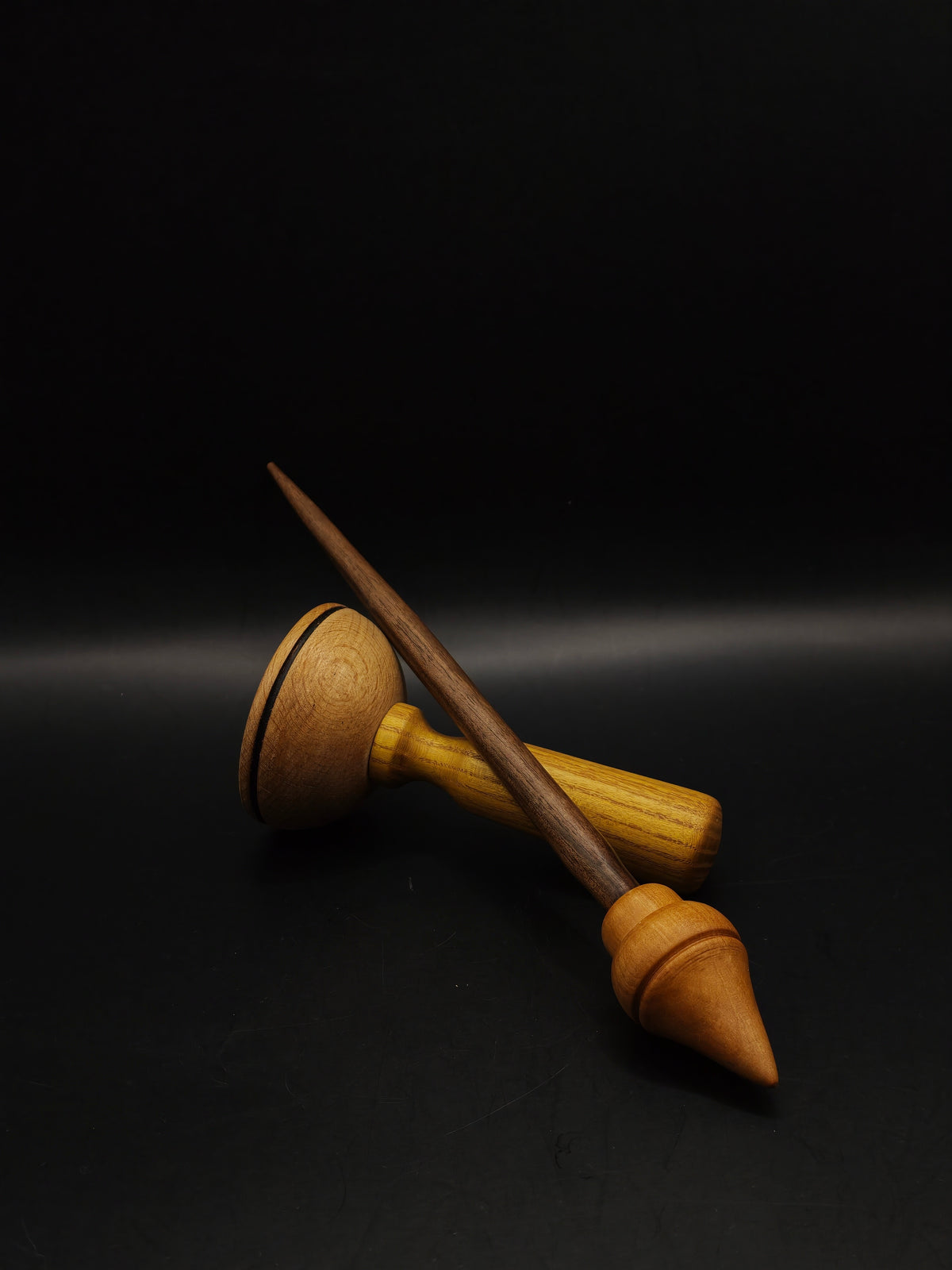 Walnut Support Spindle with Pear Whorl – 24g / 0.85 oz